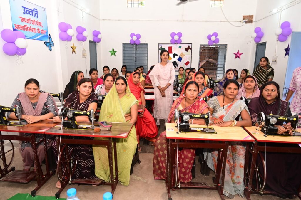 एनटीपीसी लारा की पहल—सिलाई प्रशिक्षण से ग्रामीण महिलाओं को आत्मनिर्भर बनने का मौका!!
