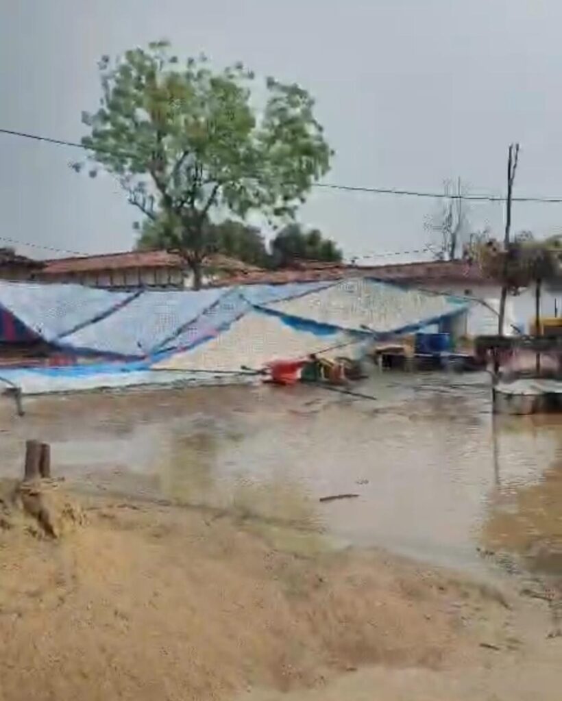 आंधी-तूफान भी नहीं डिगा पाए आस्था, बेहरामर में गूंजती रही “जय कन्हैया लाल की”